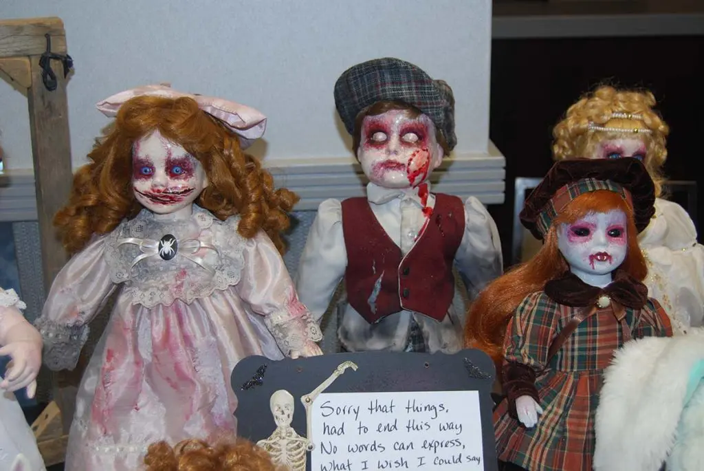 Freaky dolls